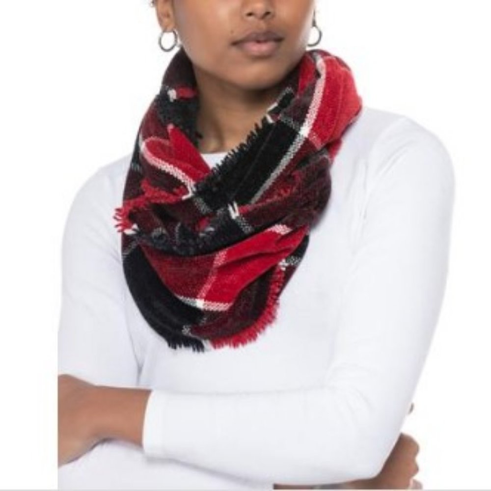 Charter Club Woven Chenille Loop Scarf fringed trim Black Red multi OSFM New - Picture 1 of 6